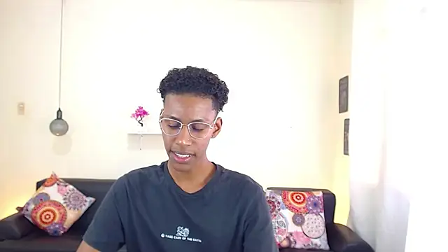 maiki18  online show from 02-27-25, 04:53