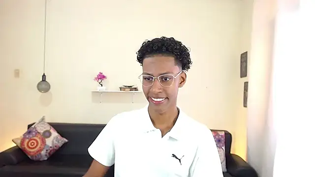 maiki18  online show from 03-04-25, 01:49