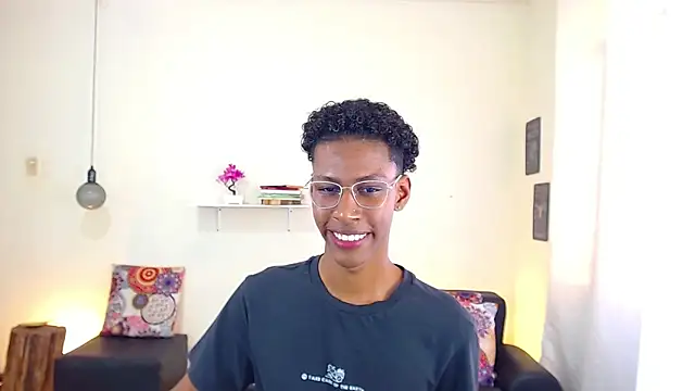 maiki18  online show from 03-12-25, 04:56