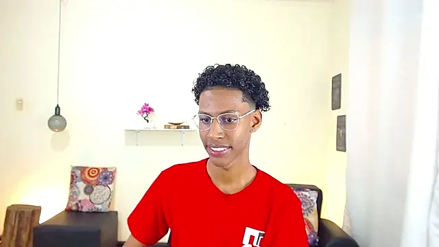 maiki18  online show from 03-17-25, 01:50