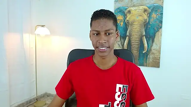 maiki18  online show from 10-18-25, 01:56