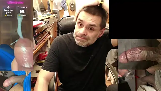 Snapshot of ClampMaster chatting on 03-16-25, 08:00 ClampMaster online show from 03-16-25, 08:00