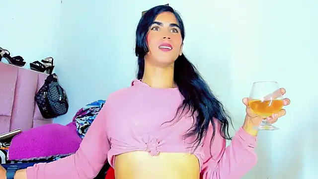 Snapshot of hannabigdirty chatting on 02-23-25, 04:24 hannabigdirty online show from 02-23-25, 04:24