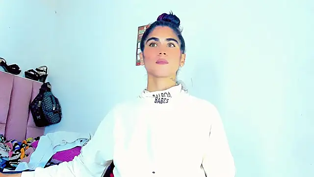 Snapshot of hannabigdirty chatting on 03-10-25, 09:40 hannabigdirty online show from 03-10-25, 09:40