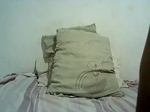 Snapshot of Twinkboy_28 chatting on 02-01-25, 03:41 Twinkboy 28 online show from 02-01-25, 03:41