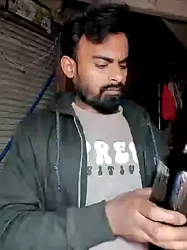 Snapshot of rayhan085 chatting on 02-06-25, 04:03 rayhan085 online show from 02-06-25, 04:03