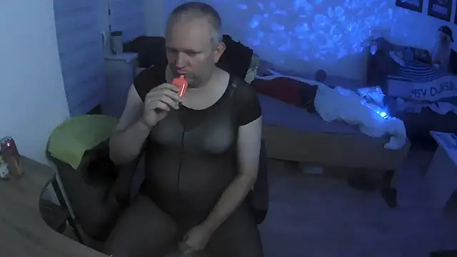 ShyBoy1982 online show from 09-27-25, 10:15