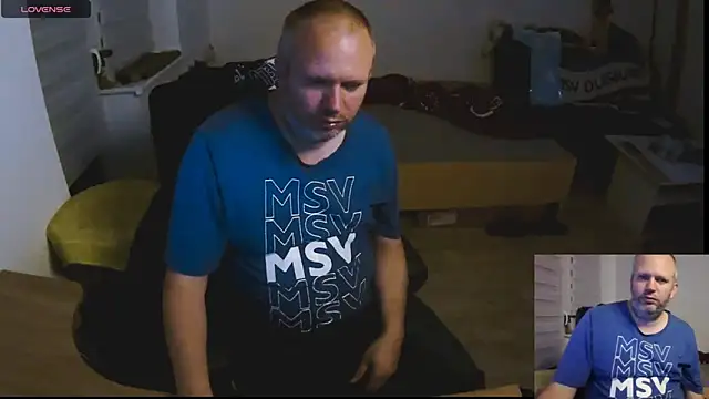 ShyBoy1982 online show from 10-10-25, 10:09