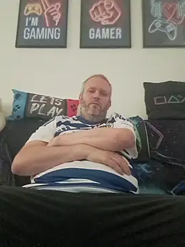 ShyBoy1982 online show from 10-19-25, 02:50