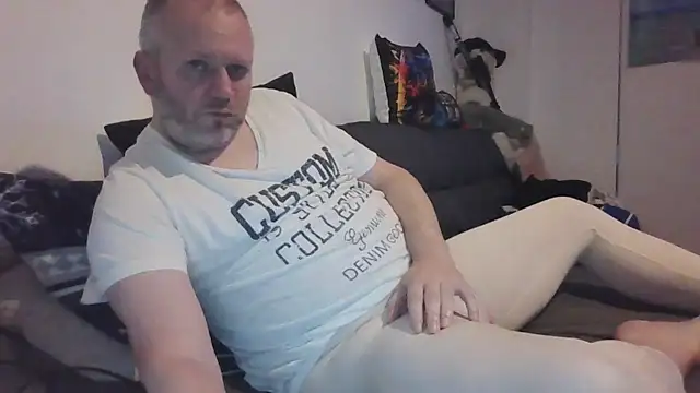 ShyBoy1982 online show from 02-22-26, 09:35