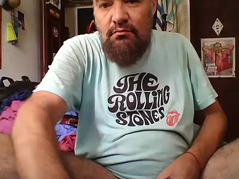 Snapshot of LECHEBALLS chatting on 09-17-25, 05:25 LECHEBALLS online show from 09-17-25, 05:25