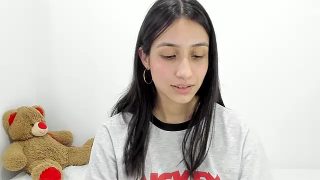 Snapshot of ericbana__ chatting on 01-12-25, 02:45 ericbana online show from 01-12-25, 02:45