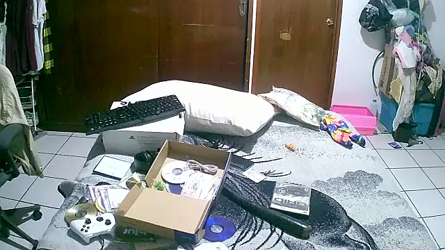 jperezofficial1 online show from 10-05-25, 04:11