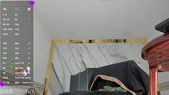 Victtoria Parker online show from 10-24-25, 01:40