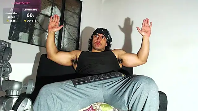 Snapshot of willian_m777 chatting on 10-28-25, 03:32 willian m777 online show from 10-28-25, 03:32