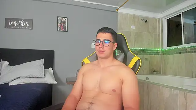 owengray2n online show from 02-11-25, 05:47