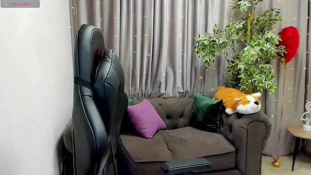 Sinty Noria online show from 02-18-25, 01:10