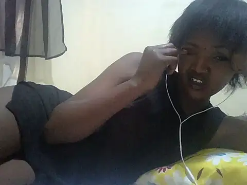 Snapshot of pretty_cool chatting on 12-18-24, 08:20 pretty cool online show from 12-18-24, 08:20