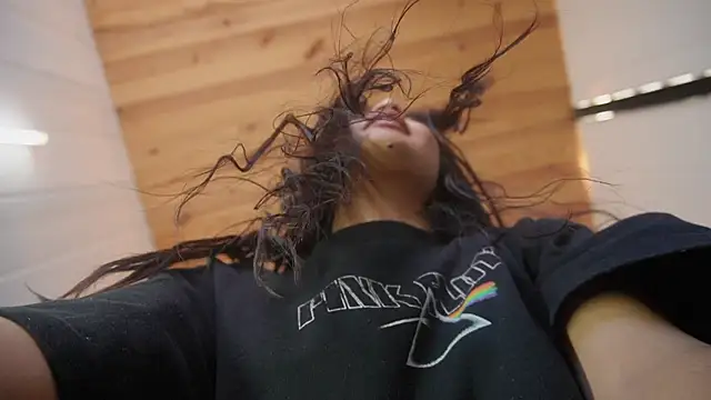 Snapshot of Feetgirl01 chatting on 01-13-25, 12:56 Feetgirl01 online show from 01-13-25, 12:56