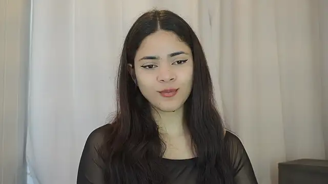 Snapshot of Feetgirl01 chatting on 03-16-25, 09:16 Feetgirl01 online show from 03-16-25, 09:16