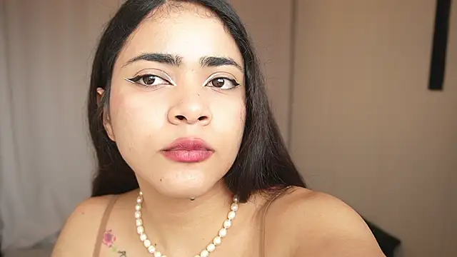 Snapshot of Feetgirl01 chatting on 03-22-25, 11:42 Feetgirl01 online show from 03-22-25, 11:42