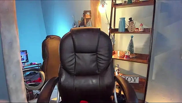 Snapshot of alikahouston4 chatting on 01-11-25, 01:43 alikahouston4 online show from 01-11-25, 01:43