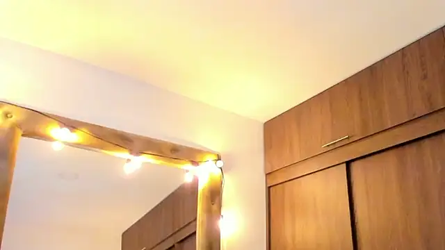 Snapshot of alikahouston4 chatting on 03-14-25, 07:59 alikahouston4 online show from 03-14-25, 07:59