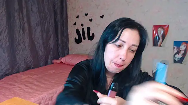 JillStevens online show from 11-19-25, 01:55