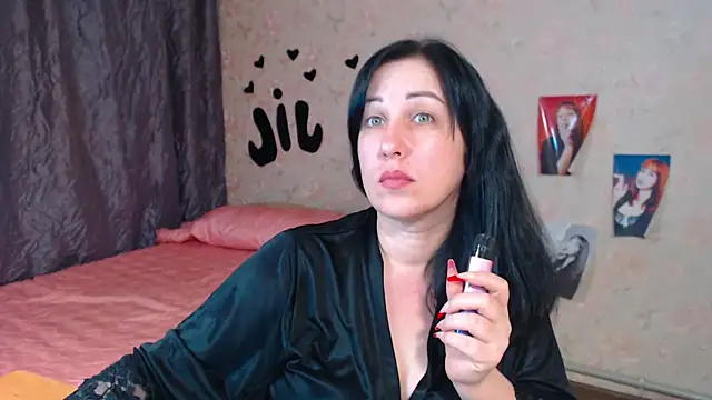 JillStevens online show from 11-21-25, 04:00