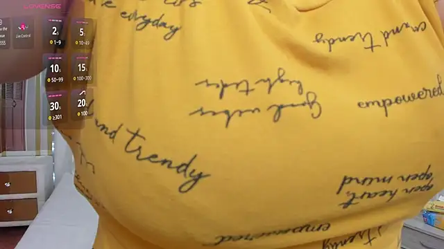 Snapshot of AnyelaGitanaMature chatting on 03-11-25, 04:10 AnyelaGitanaMature online show from 03-11-25, 04:10