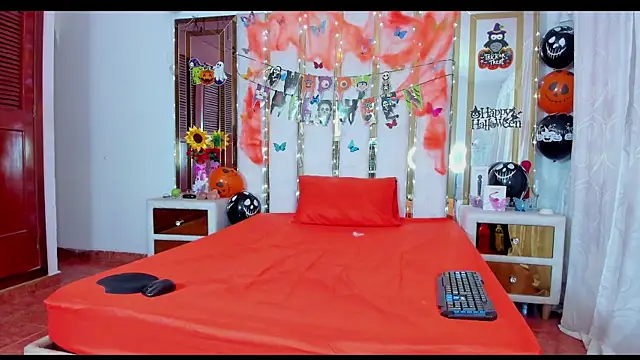 Snapshot of AnyelaGitanaMature chatting on 10-19-25, 03:18 AnyelaGitanaMature online show from 10-19-25, 03:18