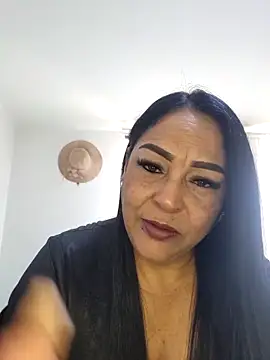 Gina Myers online show from 11-16-25, 02:55