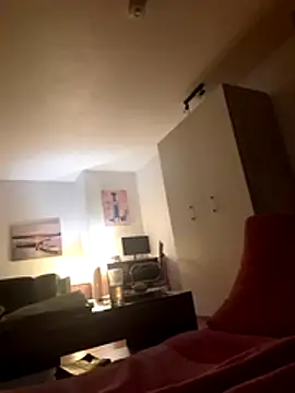 Snapshot of Milkasahne64 chatting on 11-27-25, 09:50 Milkasahne64 online show from 11-27-25, 09:50