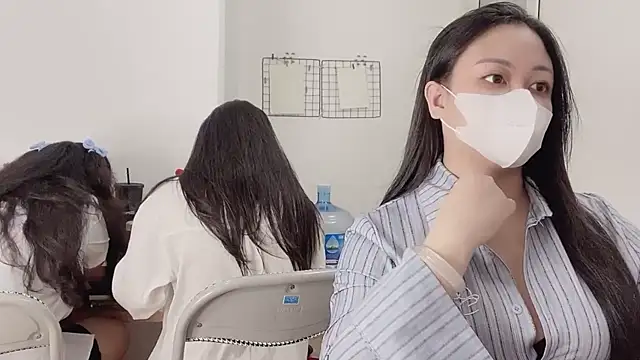 Snapshot of Bamboo_Swetie chatting on 10-12-25, 01:54 Bamboo Swetie online show from 10-12-25, 01:54