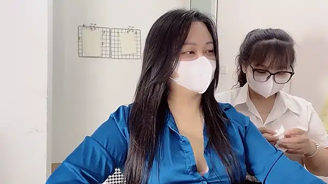 Bamboo Swetie online show from 12-18-25, 03:18