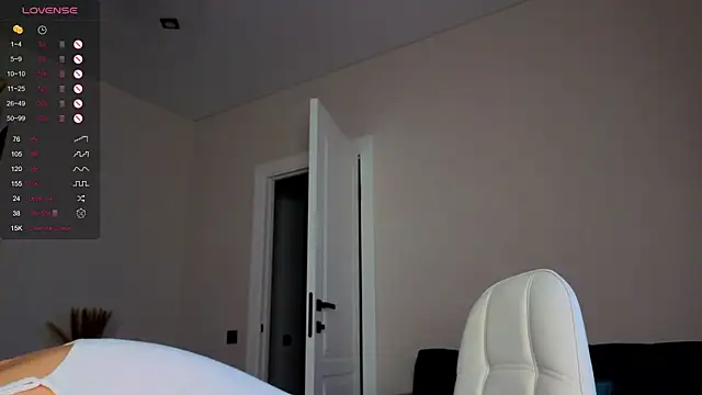 Snapshot of Dream_emma chatting on 11-28-25, 01:30 Dream emma online show from 11-28-25, 01:30