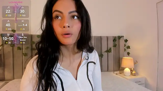 kareena basu online show from 04-06-26, 04:19