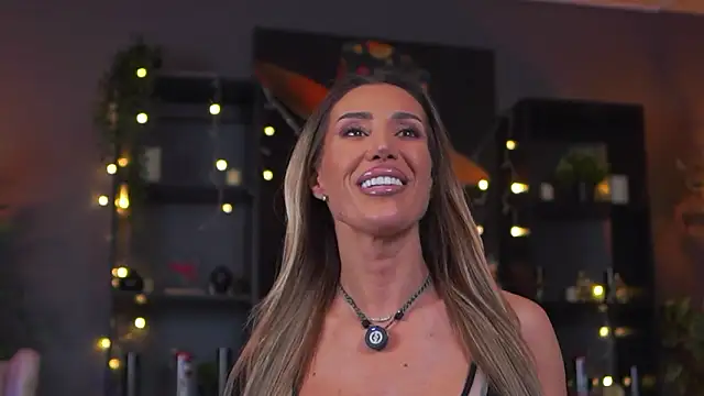 Evelyn Evyyy online show from 02-10-26, 07:18