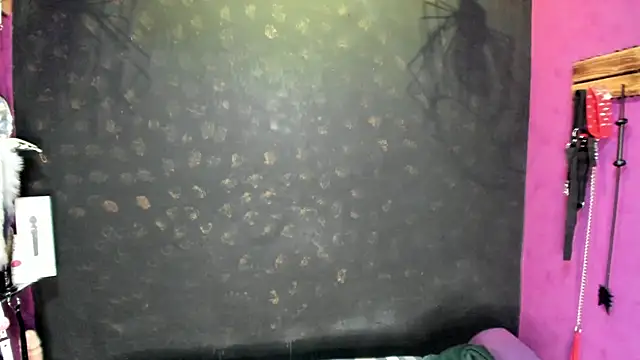 Alexa Slave online show from 03-21-25, 07:13