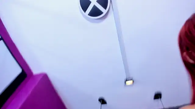 Alexa Slave online show from 09-25-25, 02:43