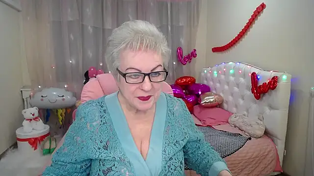 KayleSmoll online show from 02-04-25, 07:33