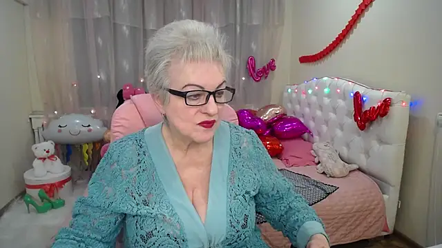 KayleSmoll online show from 02-06-25, 01:27