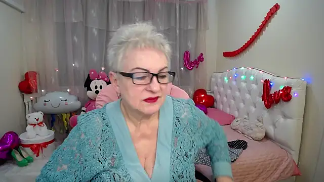 KayleSmoll online show from 02-13-25, 01:40