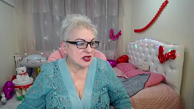 KayleSmoll online show from 02-27-25, 04:52