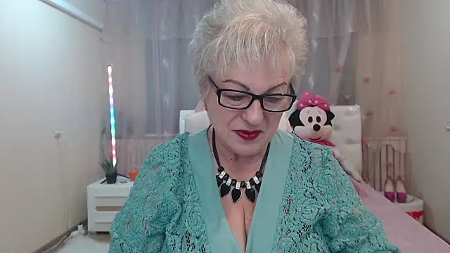 KayleSmoll online show from 09-10-25, 06:19