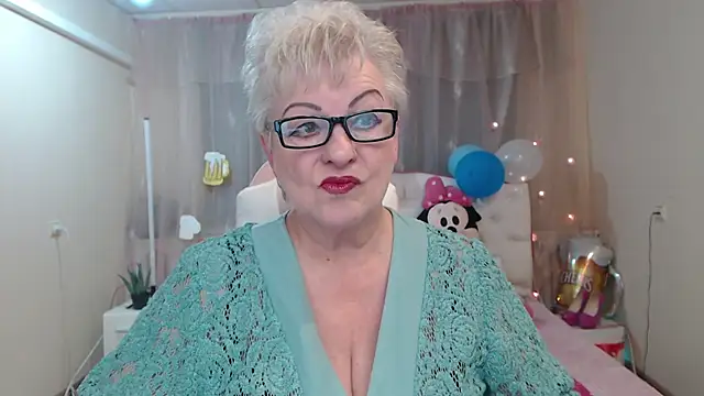 KayleSmoll online show from 09-25-25, 06:22