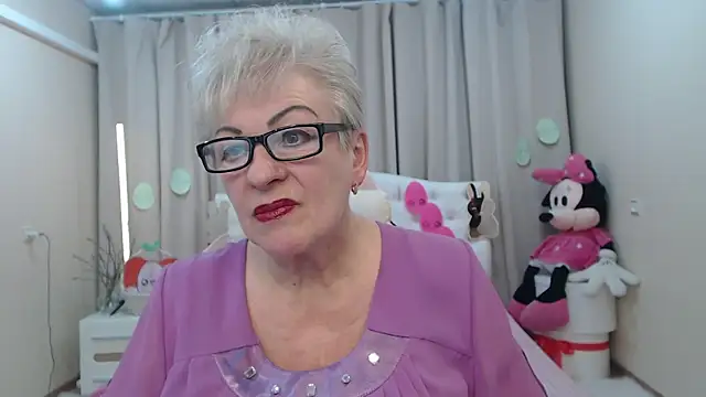 KayleSmoll online show from 04-01-26, 06:49