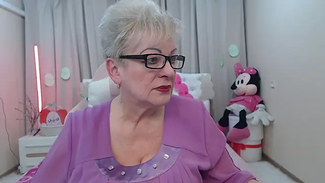 KayleSmoll online show from 04-08-26, 06:41