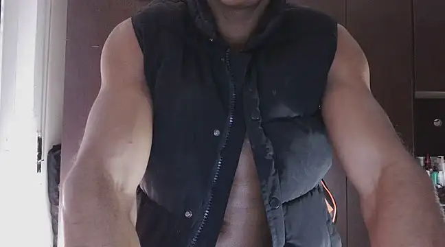 Snapshot of eduhot94 chatting on 03-15-25, 01:29 eduhot94 online show from 03-15-25, 01:29