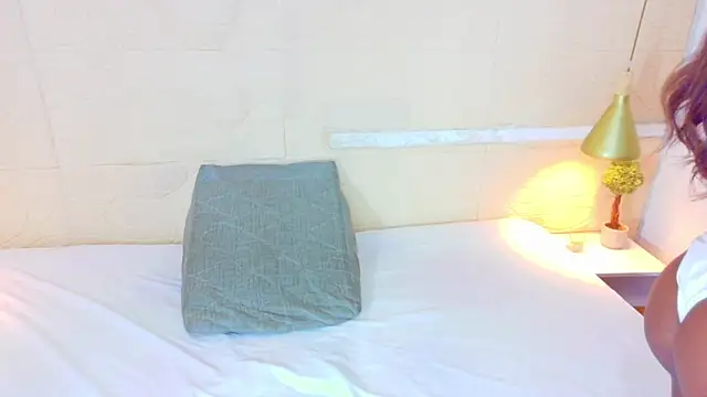 Snapshot of Shamiraa_moore chatting on 04-08-26, 05:46 Shamiraa moore online show from 04-08-26, 05:46